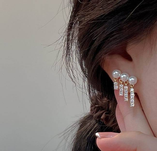Korean Fancy Women Pearl Rhinestones tassel Earrings - Urban Era Jewel