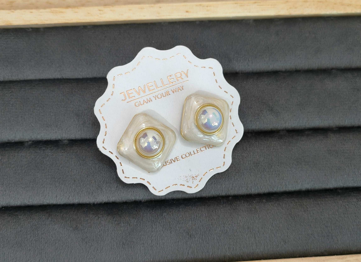 Anitarnish Round Pearl Square Shaped Enamel Stud Earrings