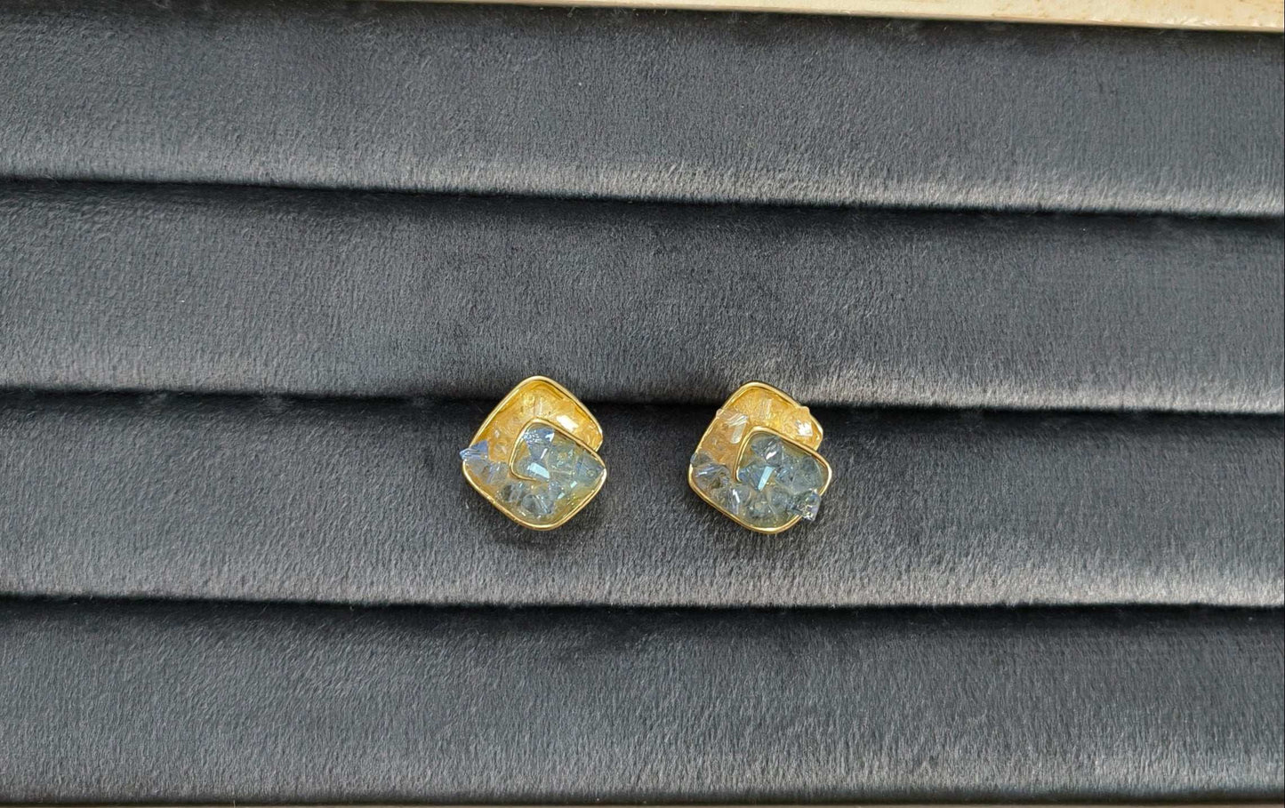 Anitarnish Spiral Shaped Blue Golden Crystals Enamel Stud Earrings