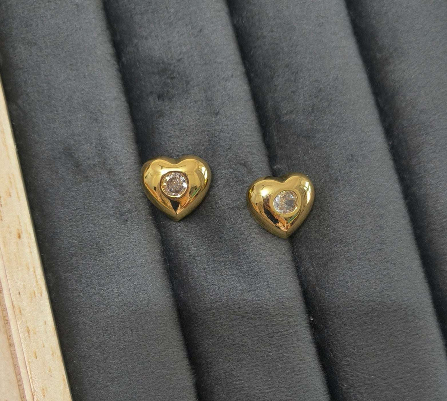 Anti Tarnish Diamond Heart Stud Earrings 18K Gold Plated