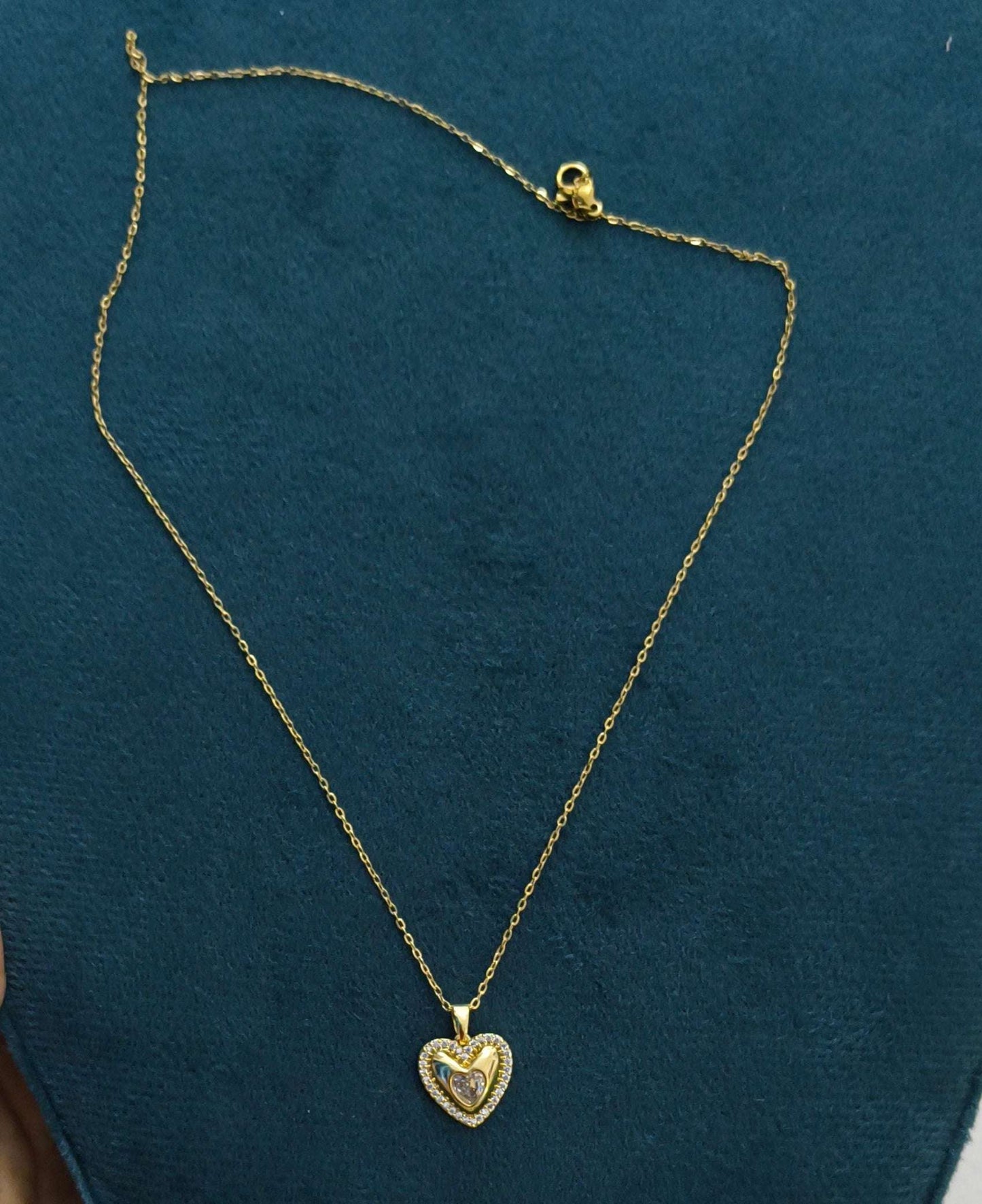 Anti Tarnish Heart Pendant Necklace 18K Gold Plated