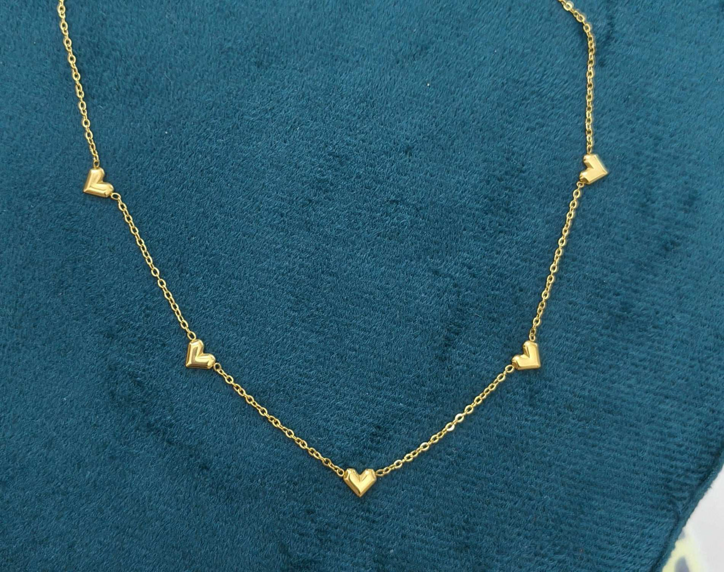 Anti Tarnish Minimal Hearts Chain Necklace 18K Gold Plated