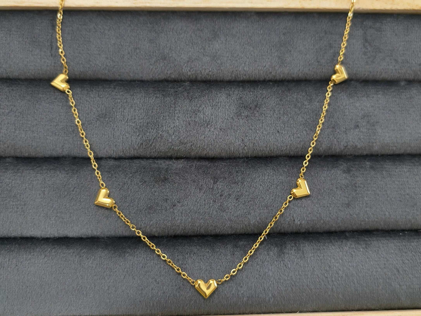 Anti Tarnish Minimal Hearts Chain Necklace 18K Gold Plated