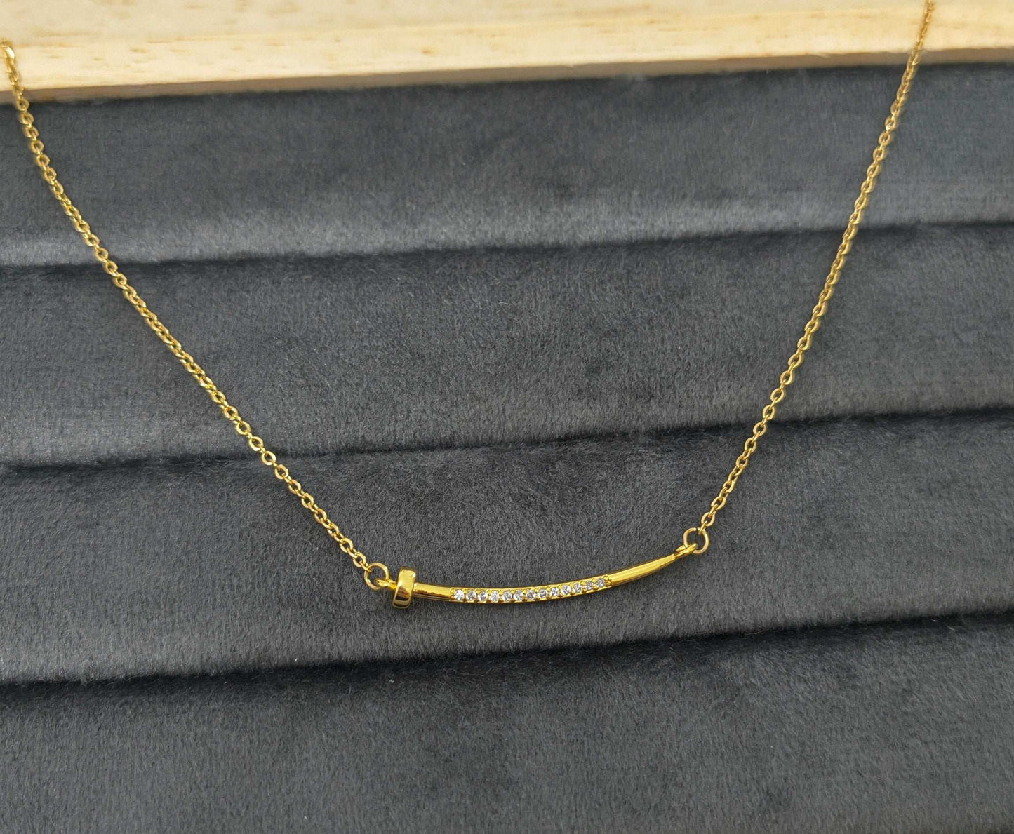 Anti Tarnish Nail Style Pendant Necklace 18K Gold Plated