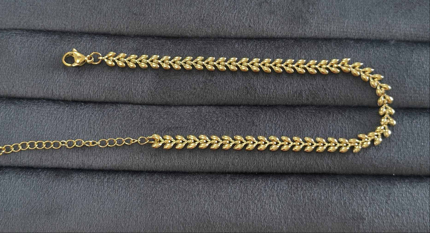 Anti Tarnish Golden Leaf Chain Anklet 18K Gold Plated