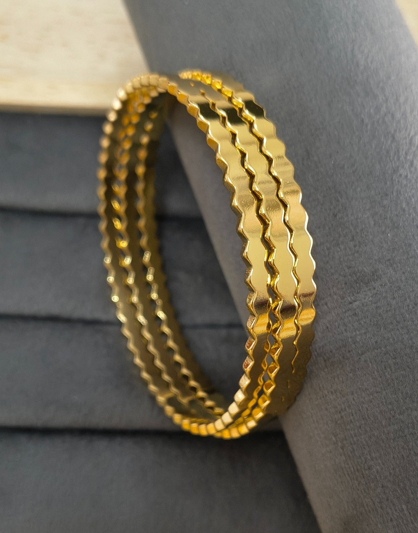 Anti Tarnish Bangle Scalloped Wave Design 18K Gold Plated