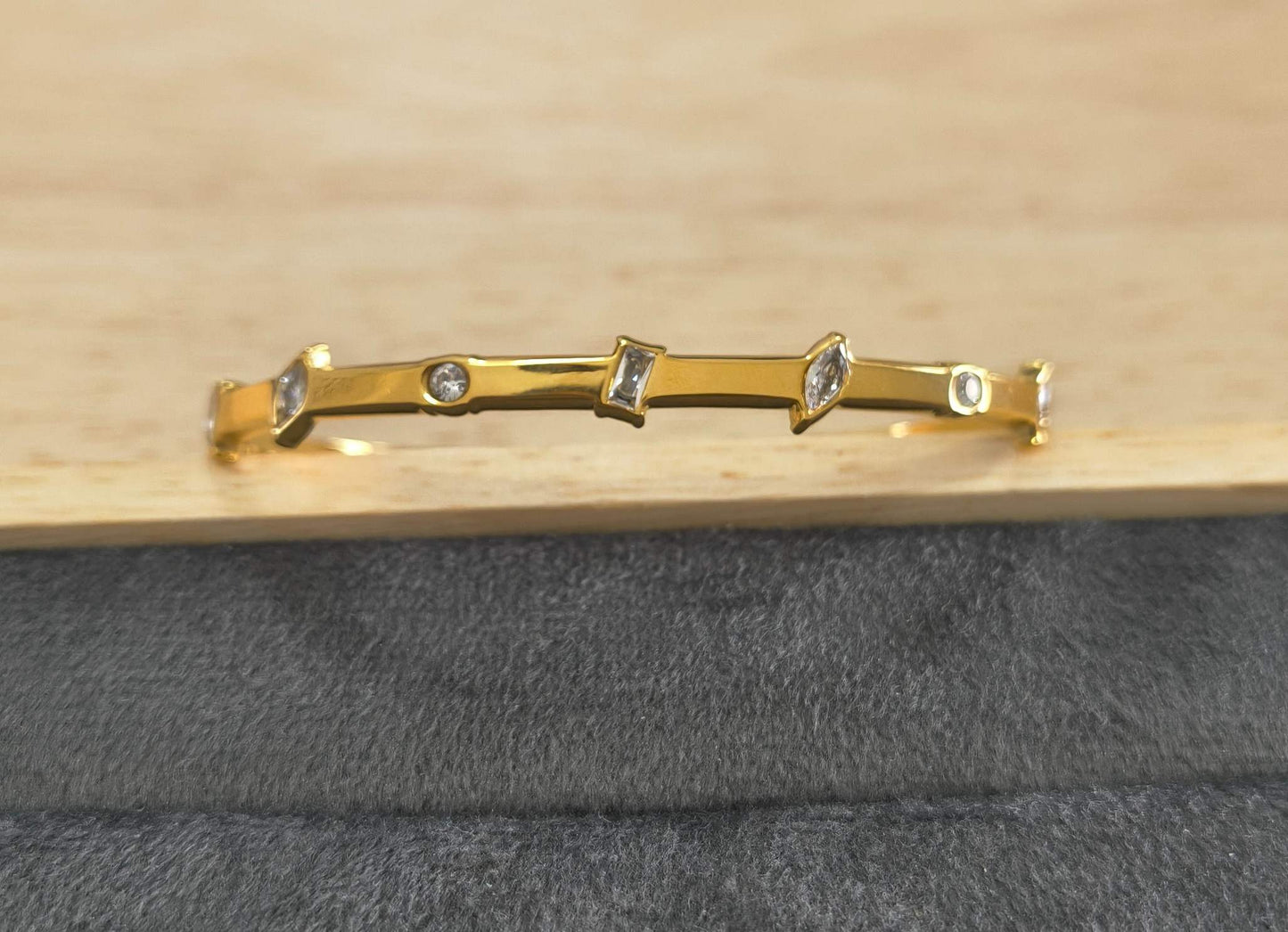 Anti Tarnish Bracelet Diamonds Love Bangle 18K Gold Plated