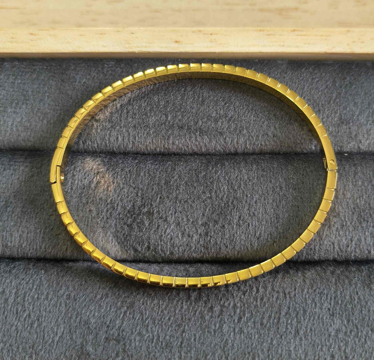 Anti Tarnish Bracelet Square Checks Shape 18K Gold Plated