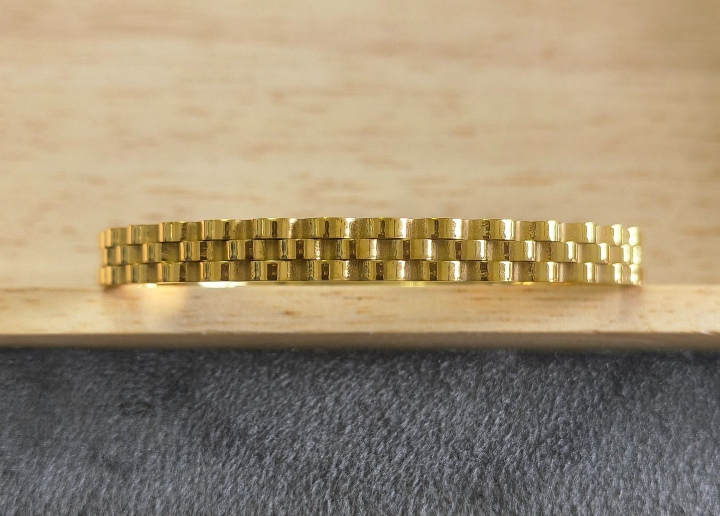 Anti Tarnish Bracelet Watch Belt Design 18K Gold Plated