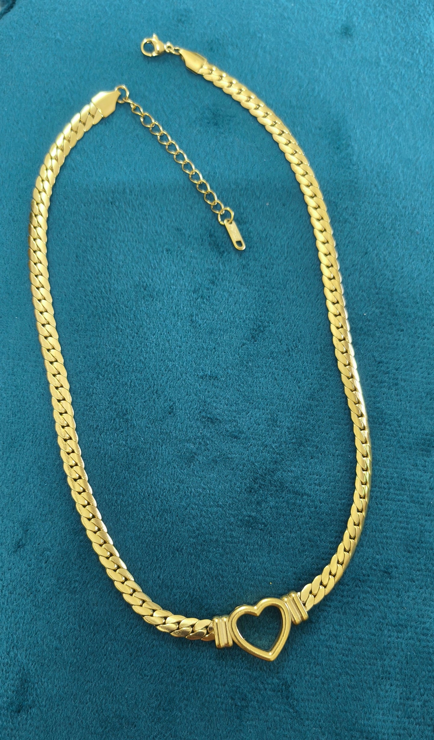 Anti Tarnish Cuban Chain Heart Pendant Necklace 18K Gold Plated