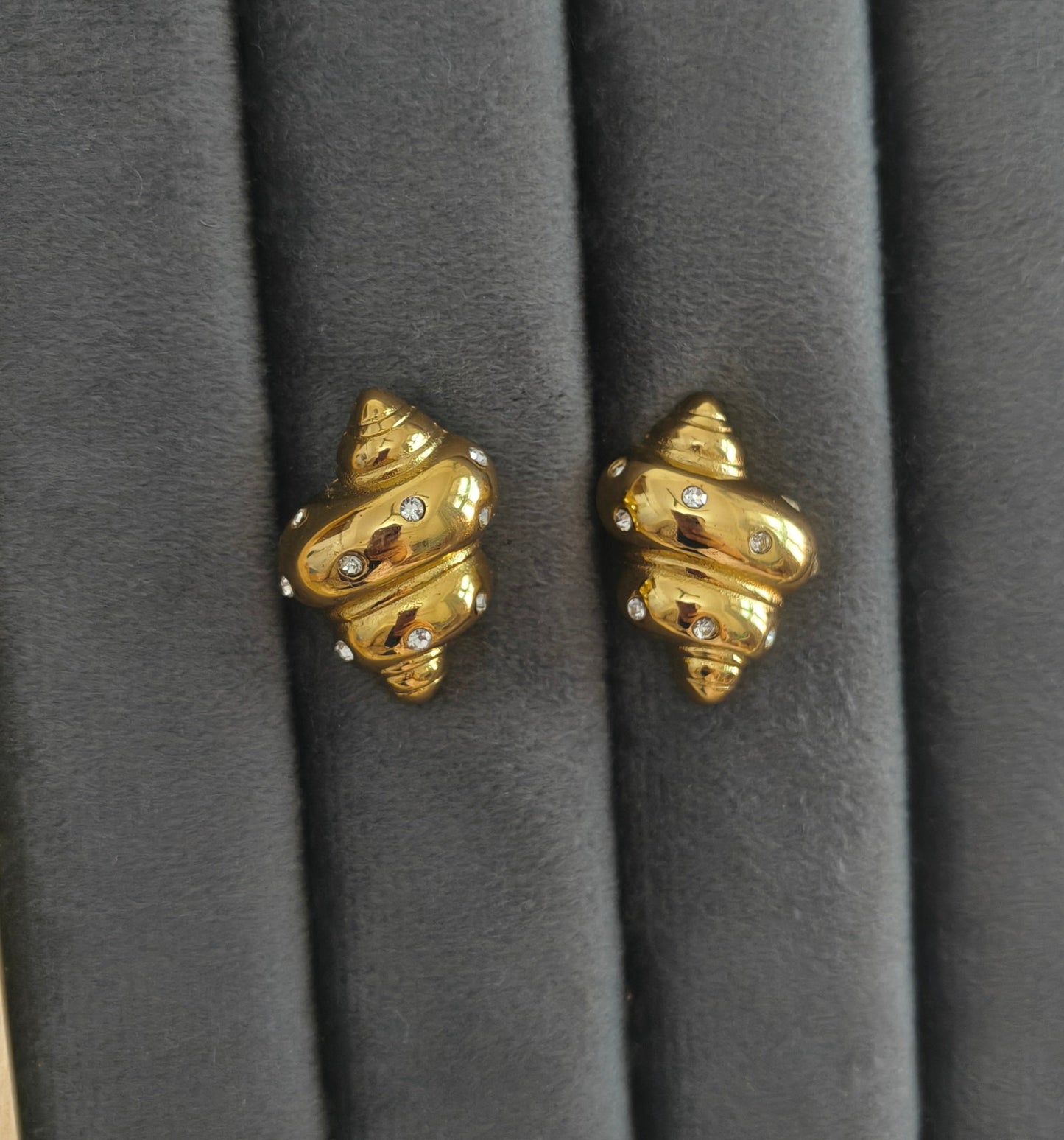 Anti Tarnish Diamond Studded Stud Earrings 18K Gold Plated