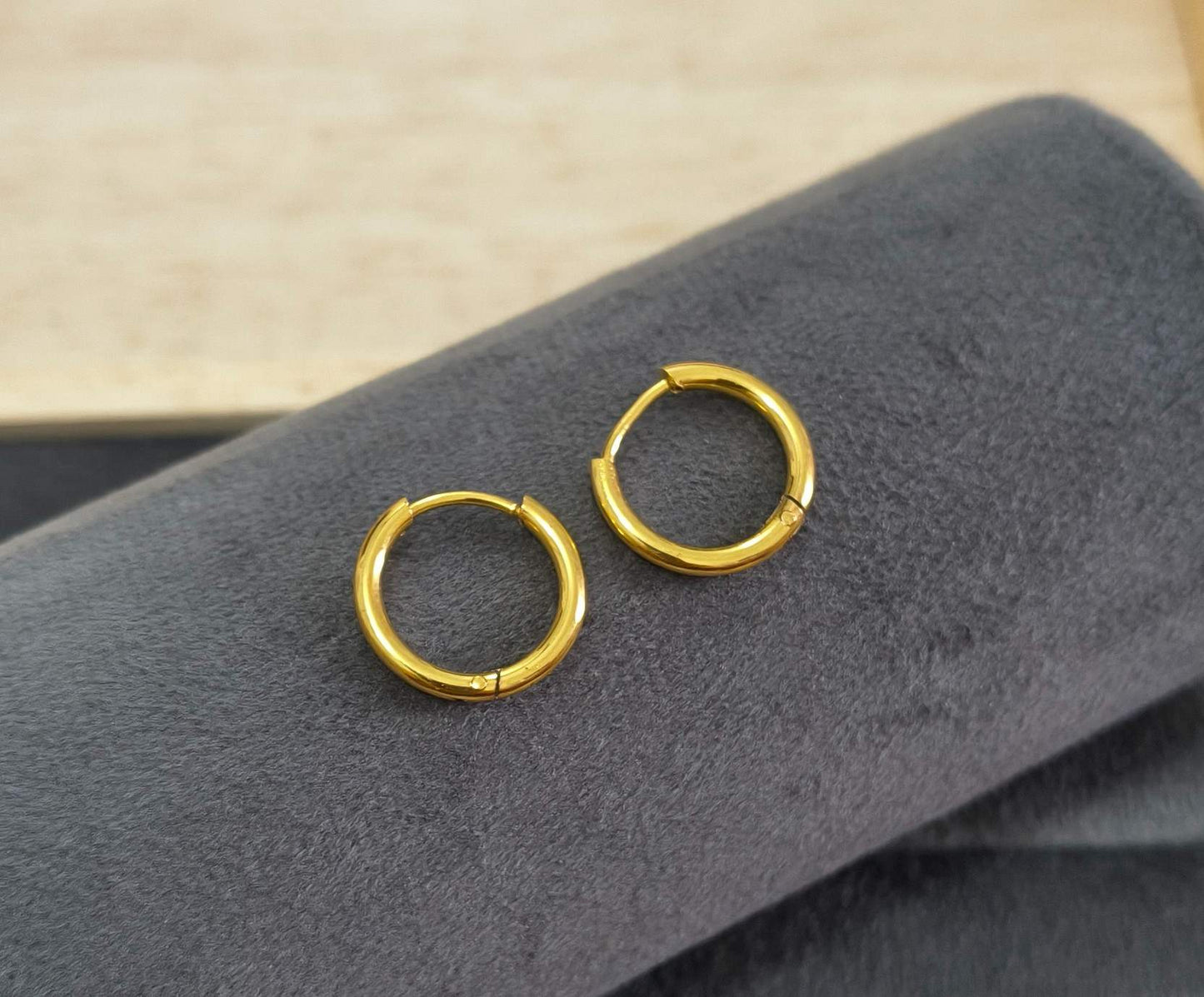 Anti Tarnish Earrings Sleek Hoops 18K Gold Plated