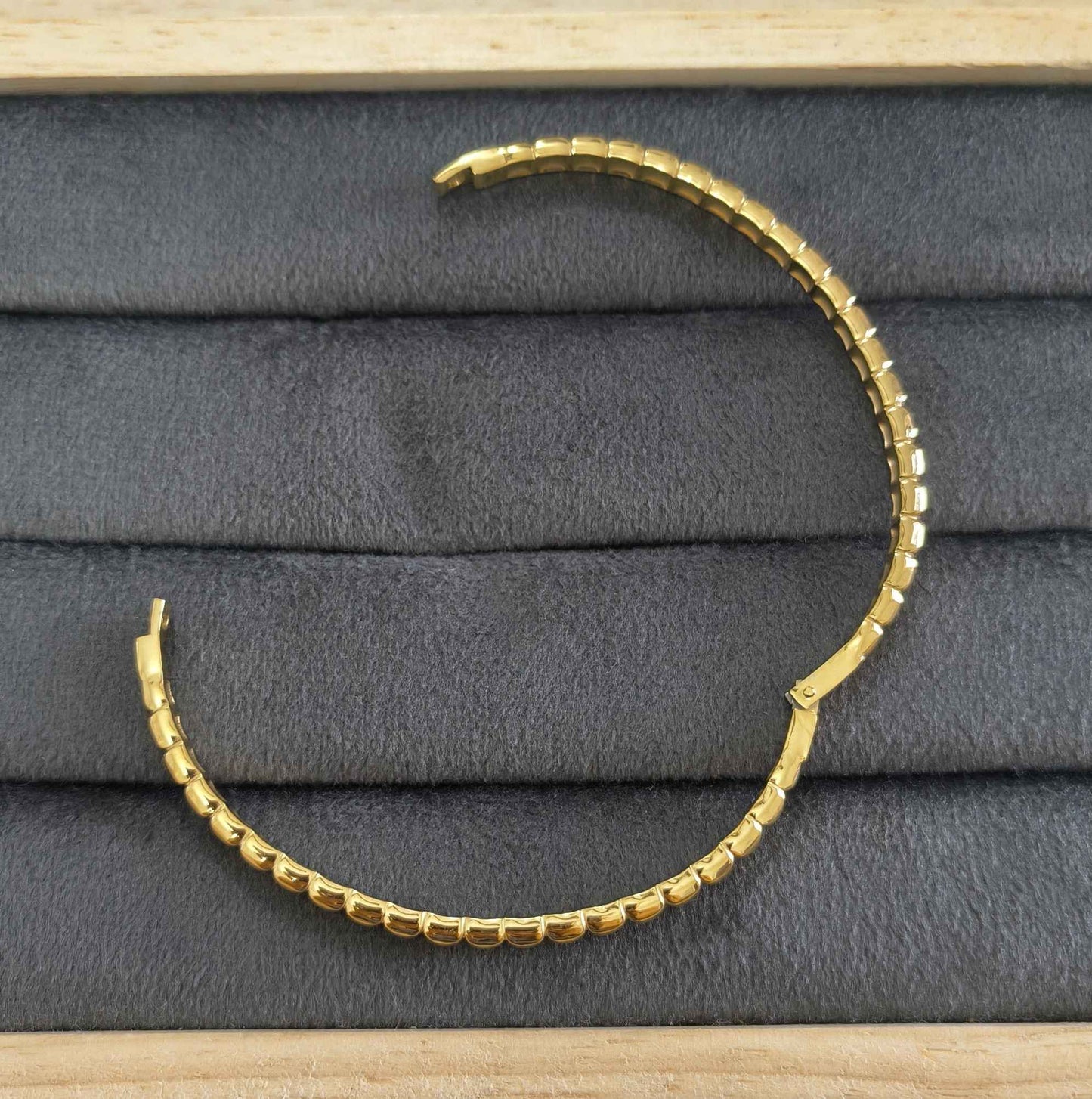 Anti Tarnish Geometric Texture Bracelet 18K Gold Plated