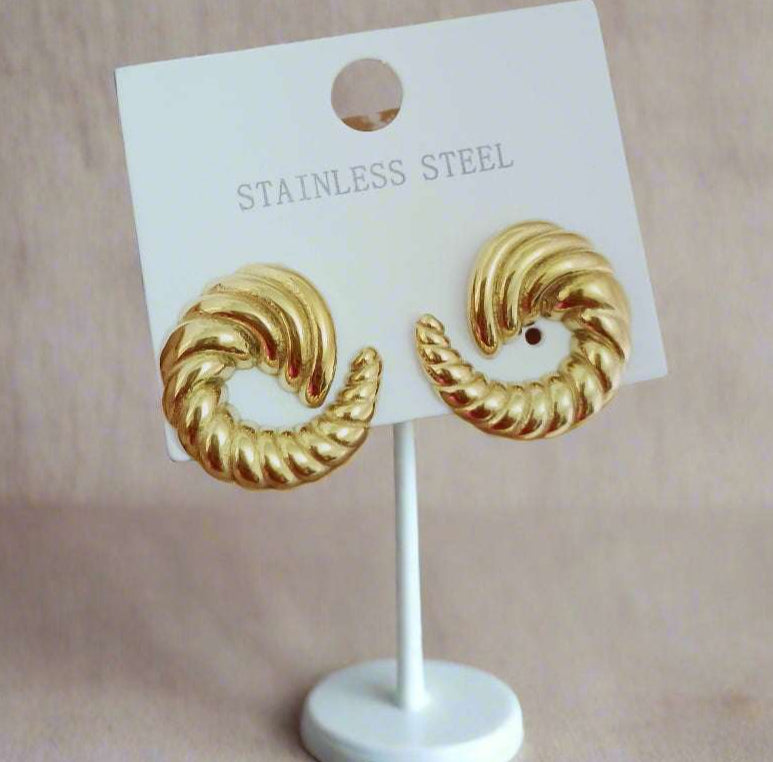Anti tarnish Premium Golden Spiral Stud Earrings 18k Gold PVD Plated - Urban Era Jewel