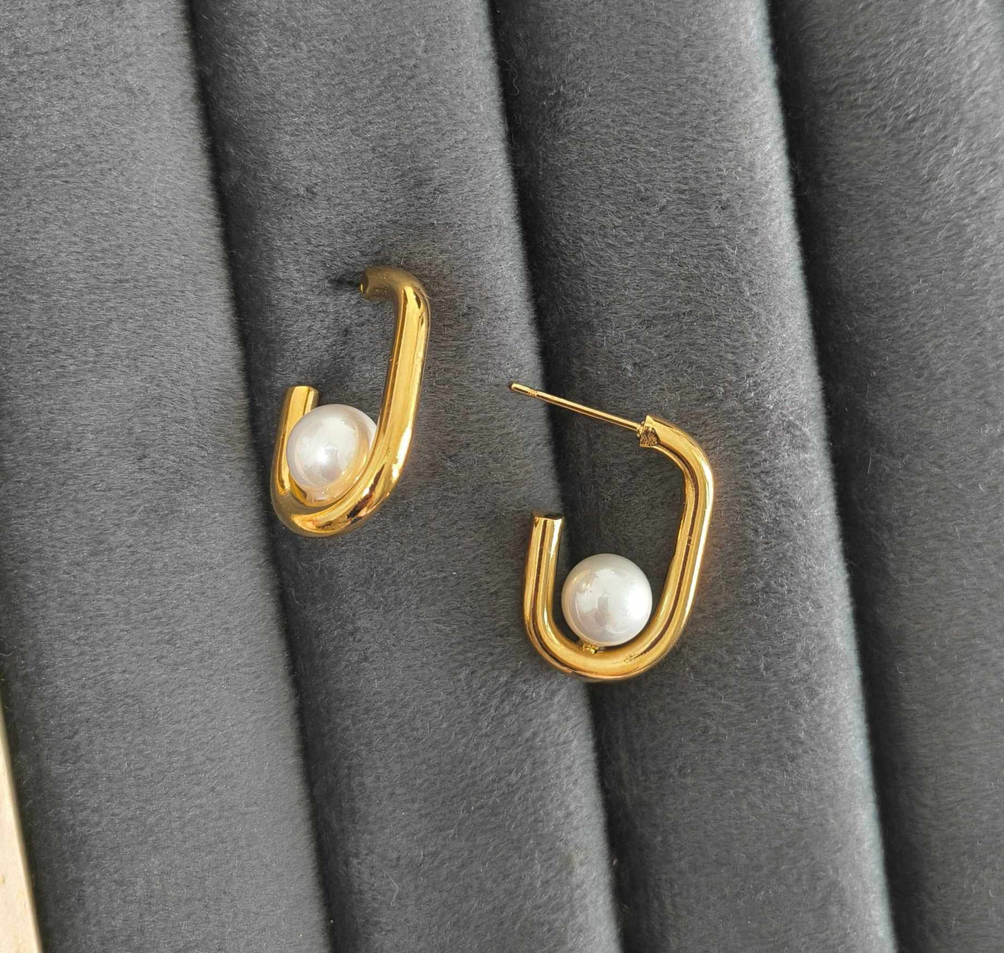 Anti Tarnish Pearl Hoop Earrings 18K Gold Plated