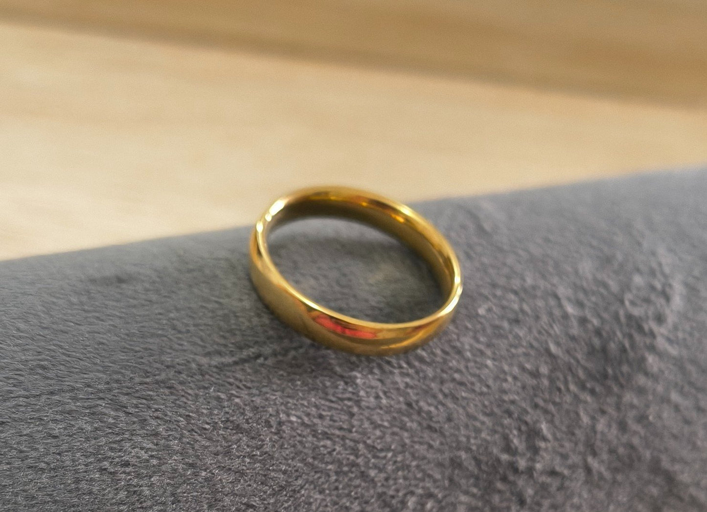 Anti Tarnish Ring Unisex Golden Band Ring 18K Gold Plated