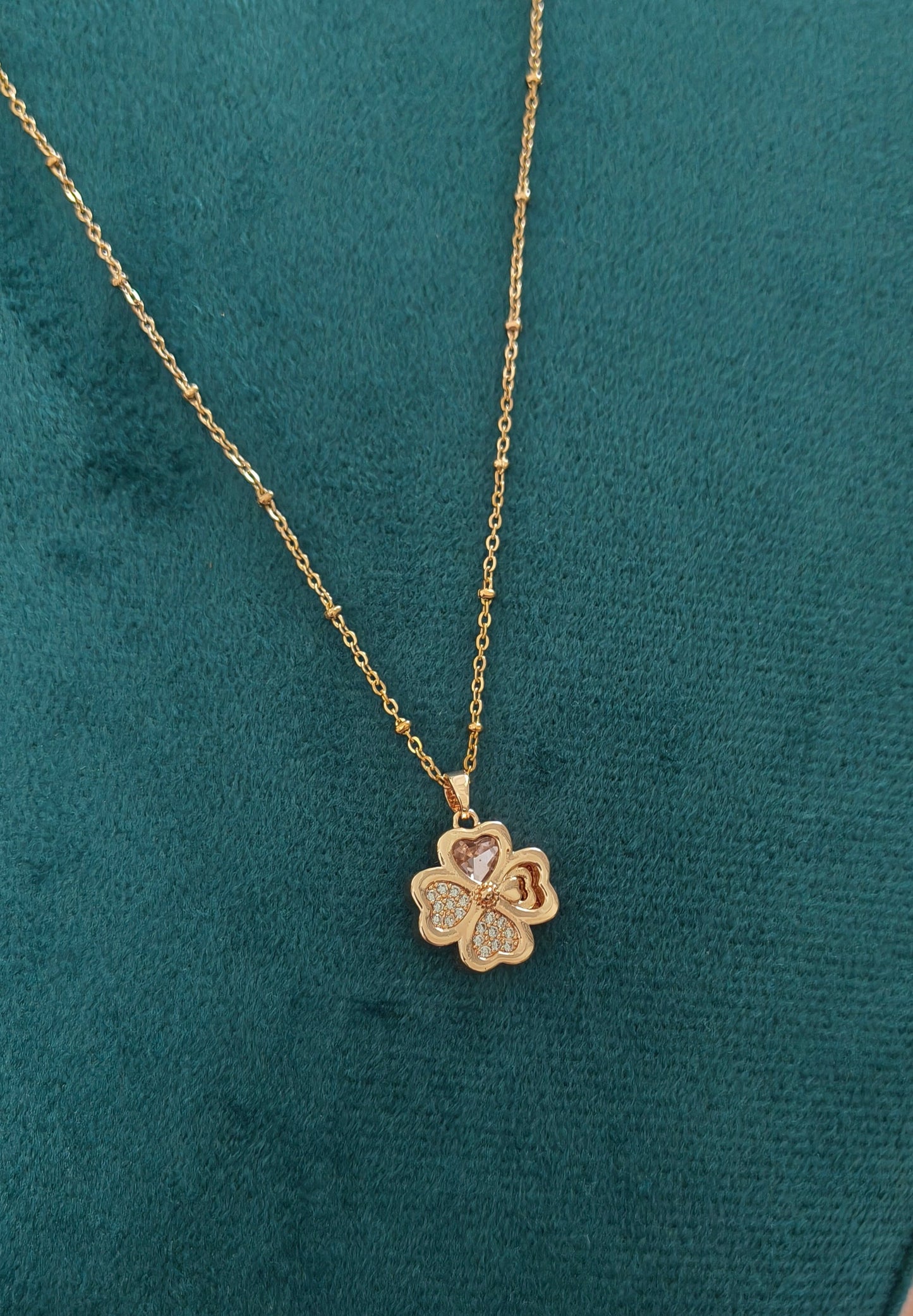 Anti Tarnish Seven Stone Changeable Flower Pendant Necklace