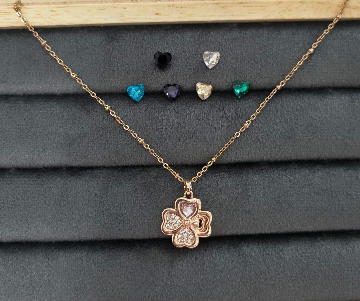 Anti Tarnish Seven Stone Changeable Flower Pendant Necklace