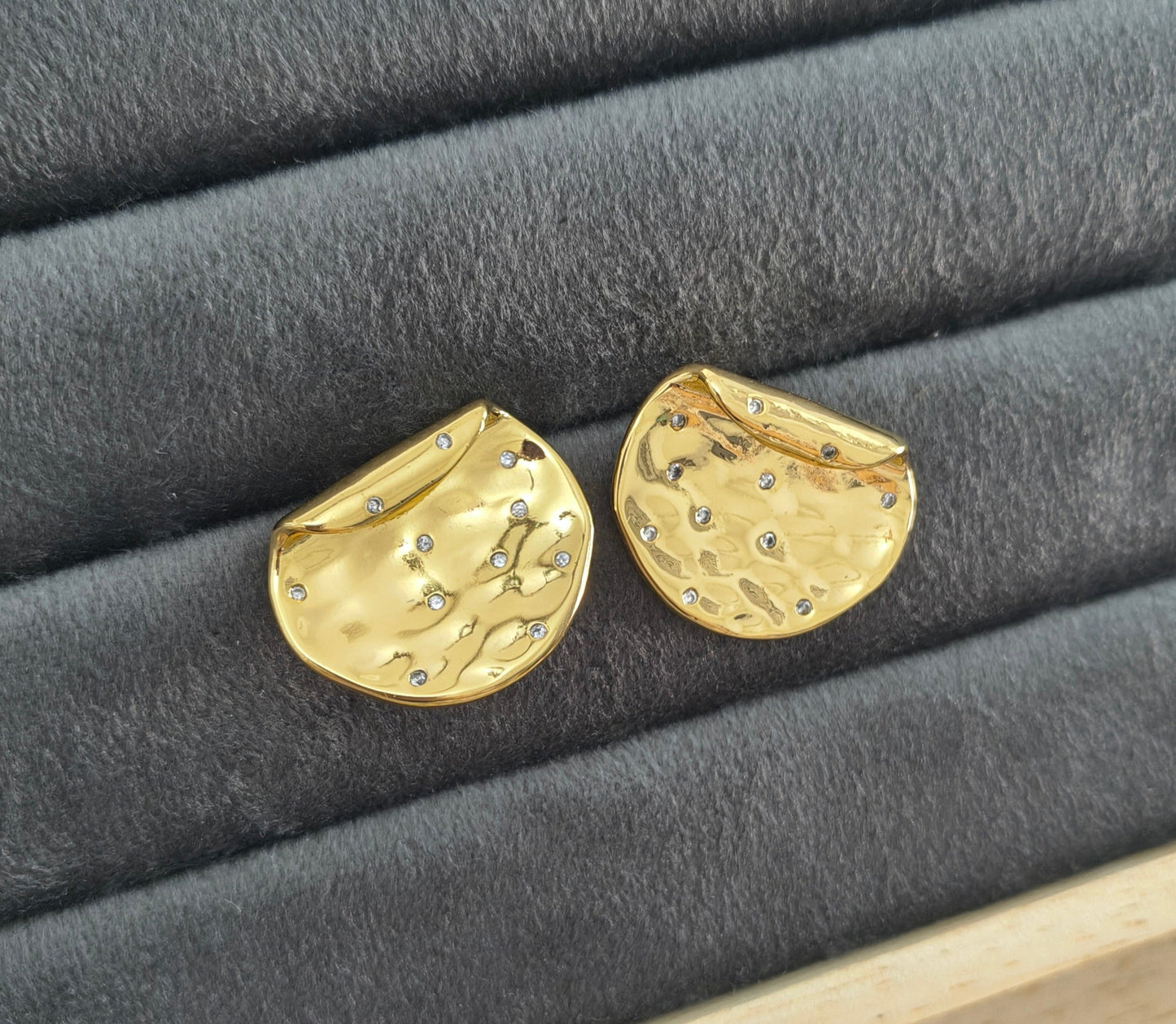 Anti Tarnish Stone Studded Curled Earrings 18K Gold Plated