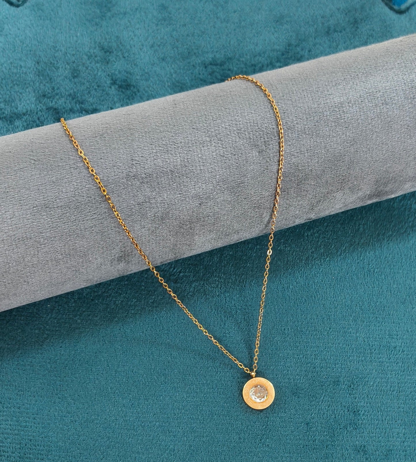 Anti Tarnish Stone Studded Rose Gold Pendant Necklace 18K Plated
