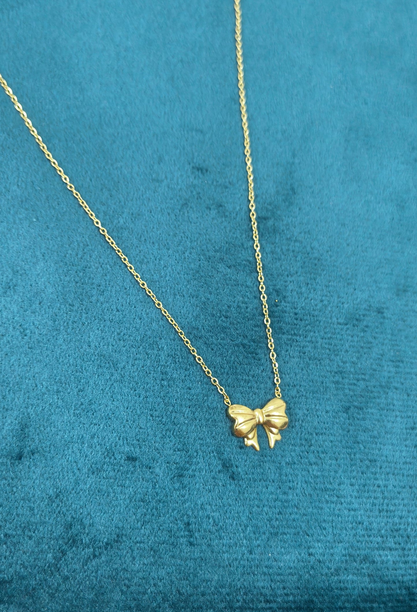 Anti Tarnish Trendy Bow Pendant Necklace 18K Gold Plated