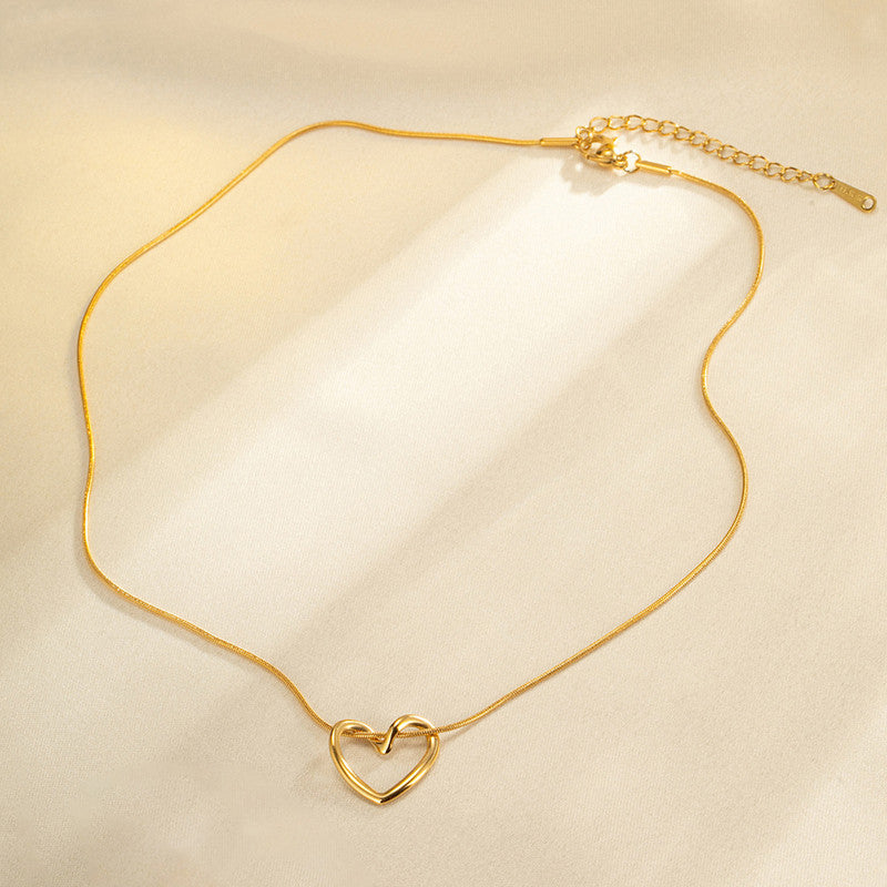 Anti Tarnish Twisted Hollow Heart Chain Necklace 18K Gold Plated
