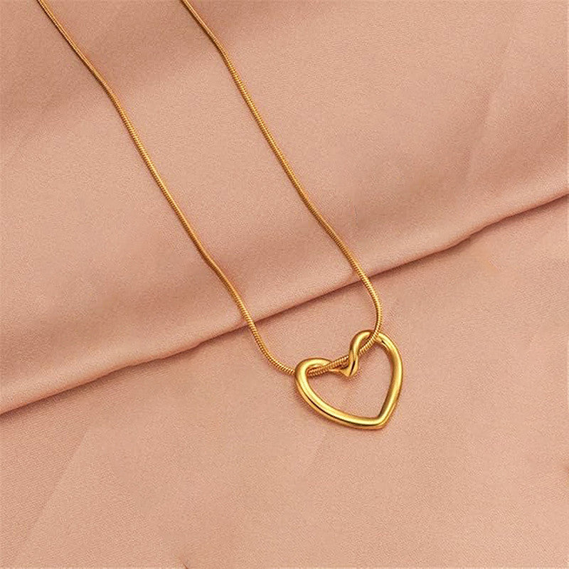 Anti Tarnish Twisted Hollow Heart Chain Necklace 18K Gold Plated