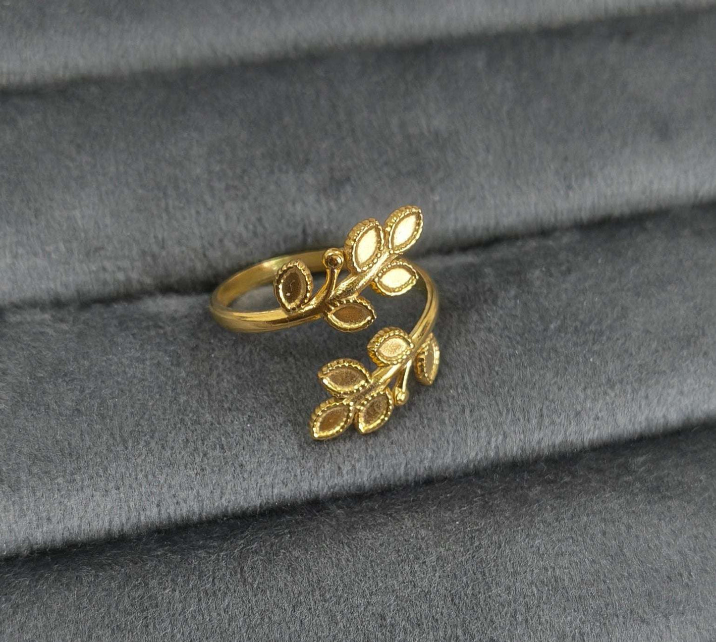 Antitarnish Adjustable Leaf Shape Ring 18K Gold Plated