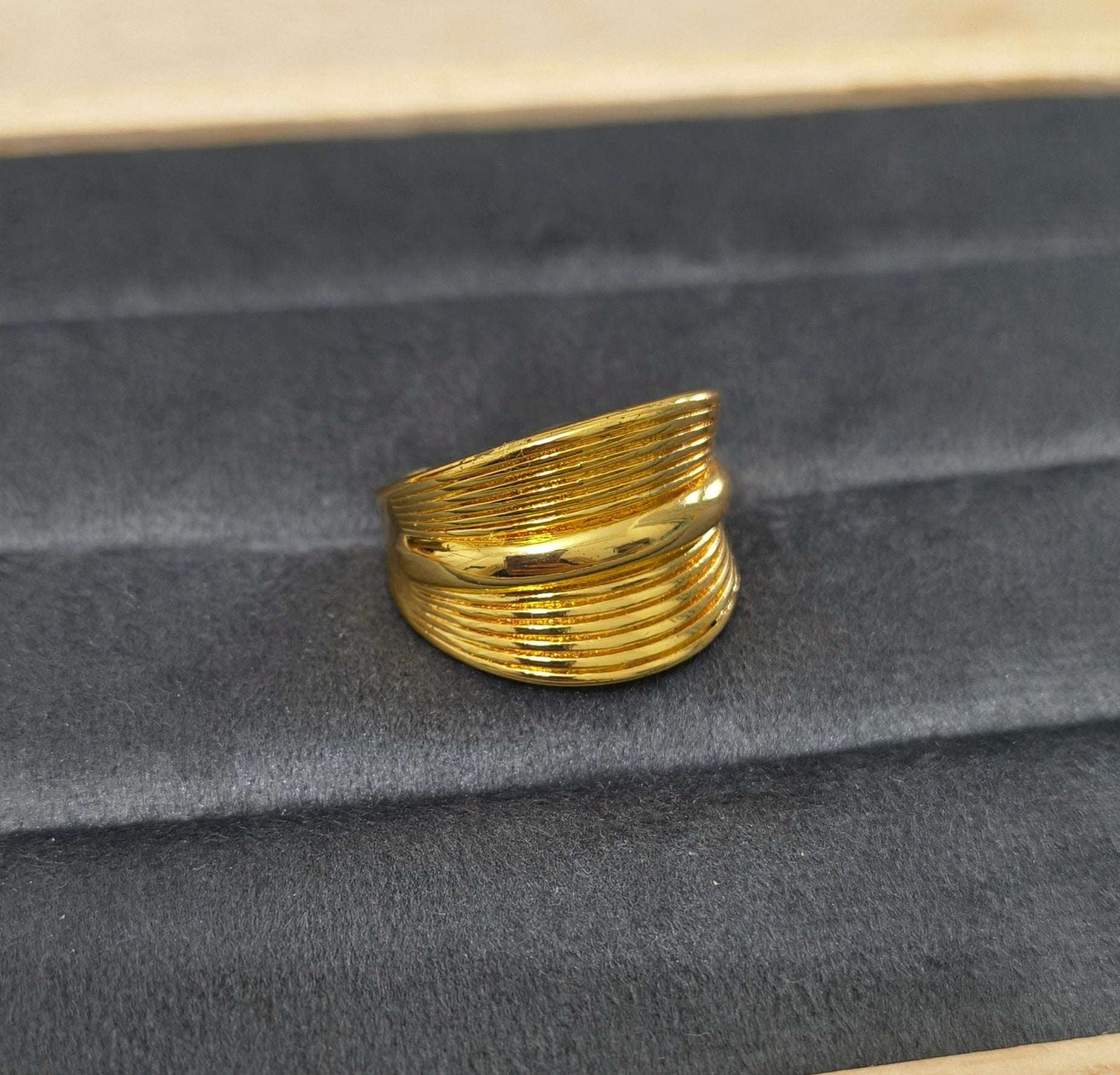 Antitarnish Bright Gold Plated Chunky Curled Ring
