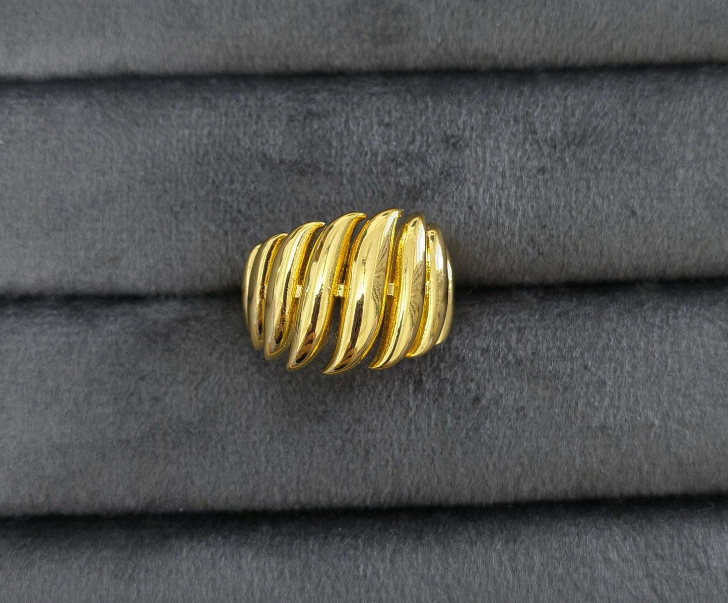 Antitarnish Bright Gold Plated Chunky Twisted Ring