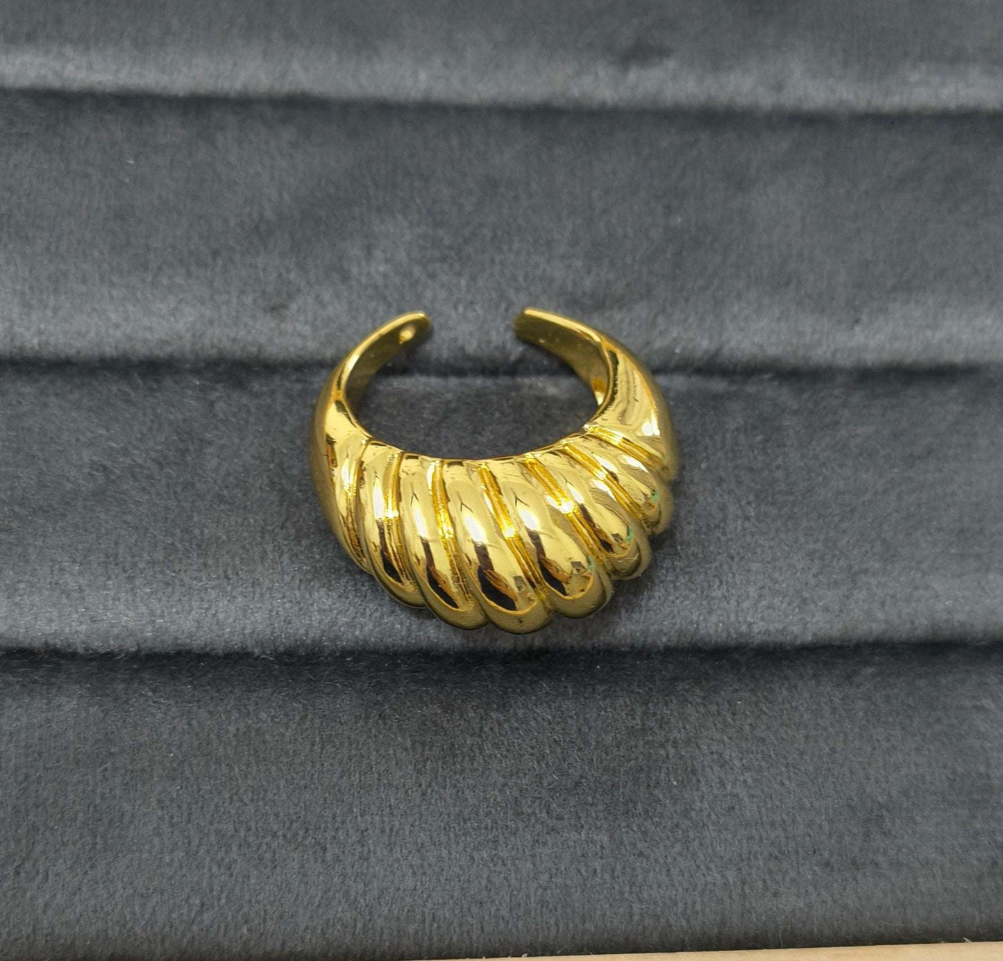Antitarnish Bright Gold Plated Croissant Shape Ring