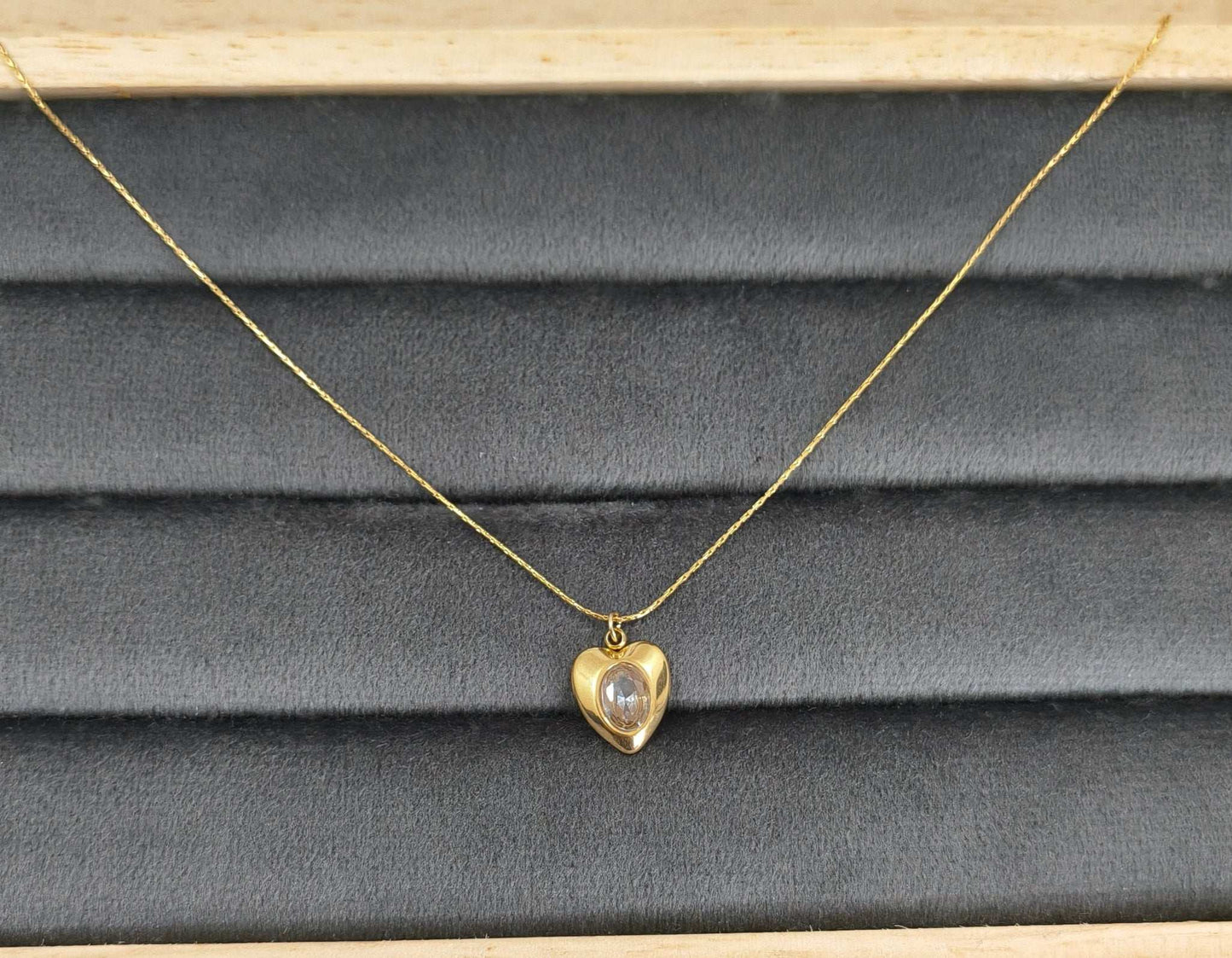Antitarnish Delicate Heart Pendant Necklace 18K Gold Plated