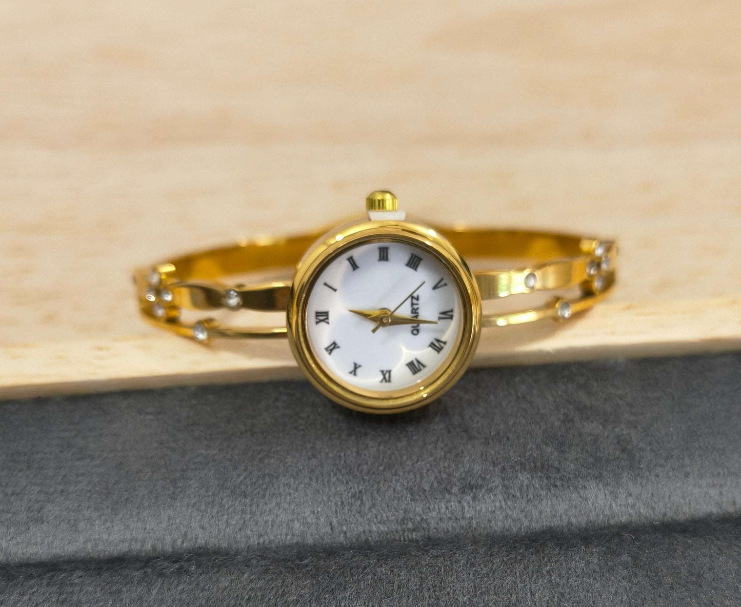 Antitarnish Diamond Studded Openable Bracelet Watch 18K Gold Plated