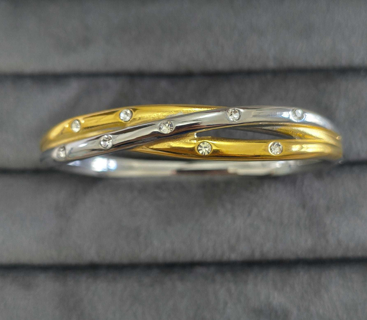 Antitarnish Dual Tone Crisscross Bracelet 18K Gold Plated