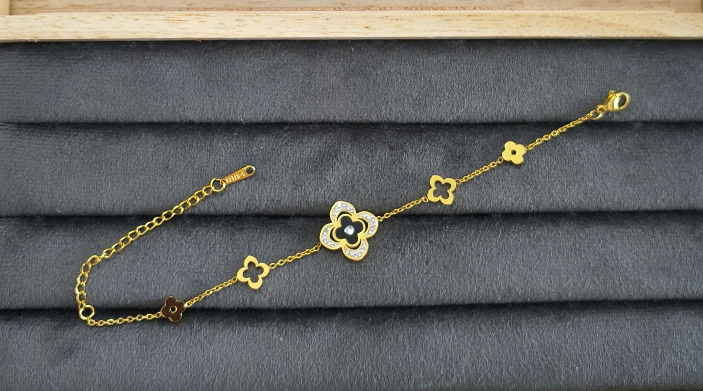 Antitarnish Floral Charm Chain Bracelet 18K Gold Plated