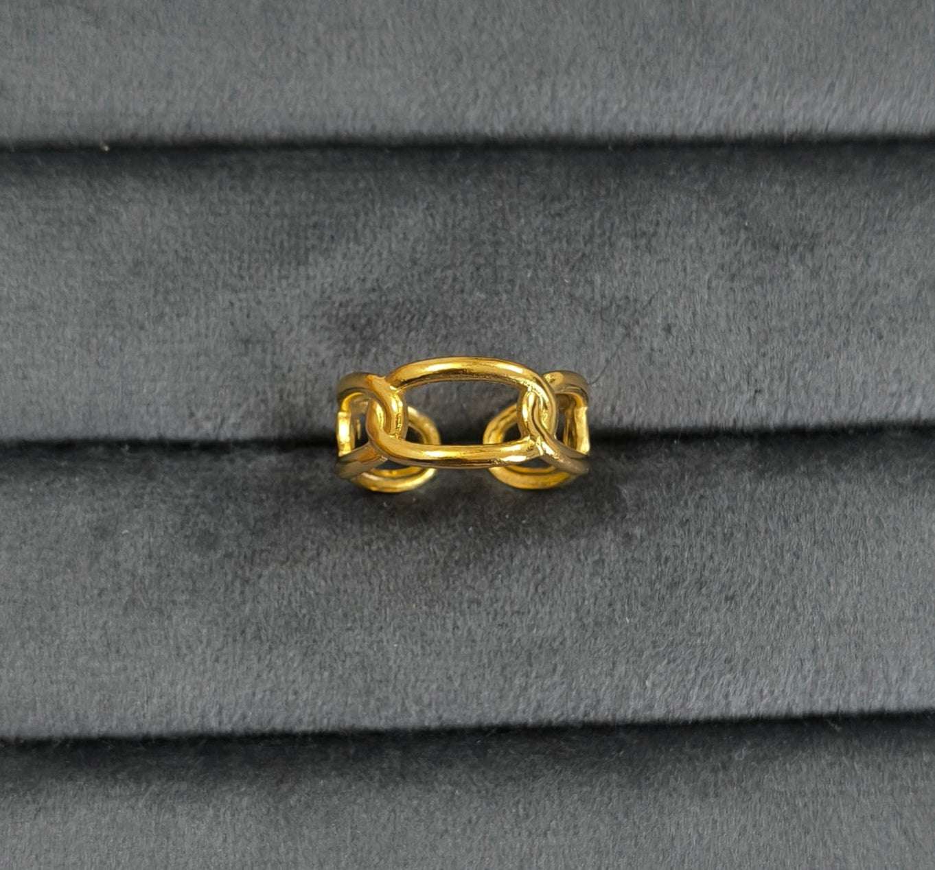 Antitarnish Golden Bold Link Ring 18K Gold Plated