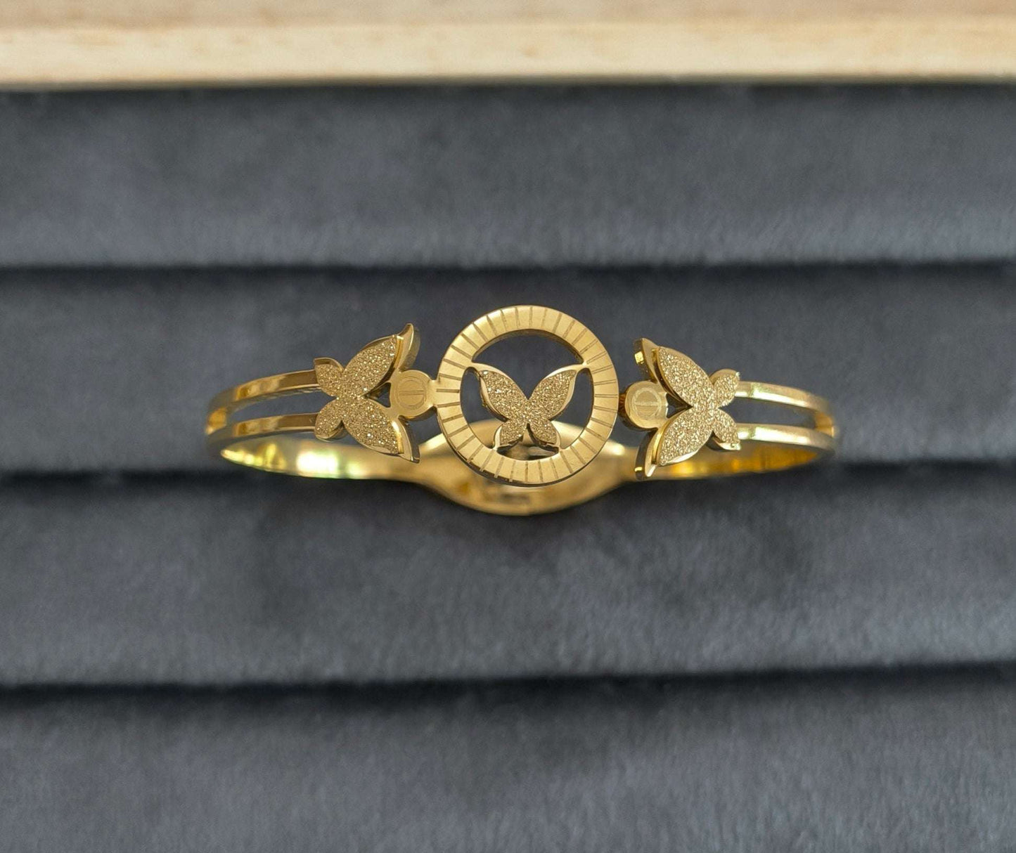 Antitarnish Golden Butterfly Bracelet 18K Gold Plated
