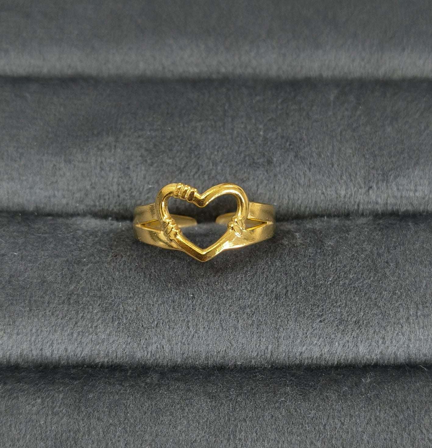 Antitarnish Golden Hollow Heart Ring 18K Gold Plated