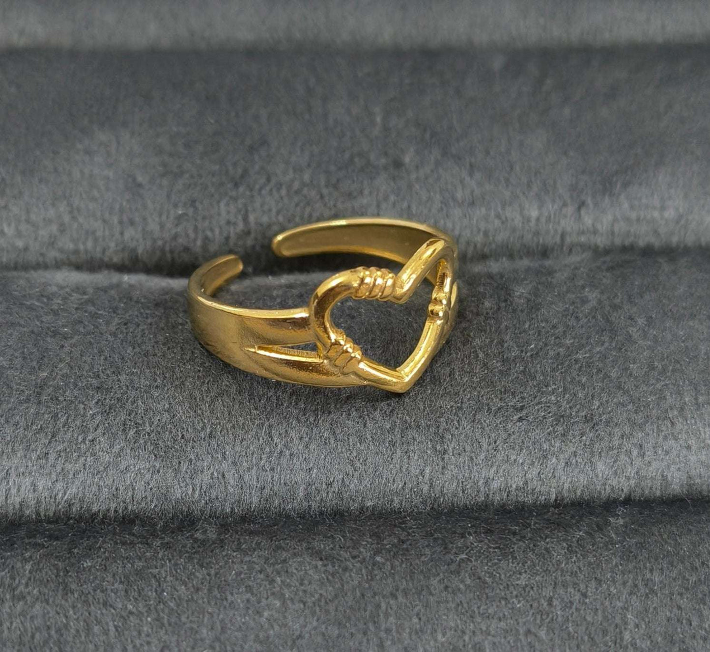 Antitarnish Golden Hollow Heart Ring 18K Gold Plated