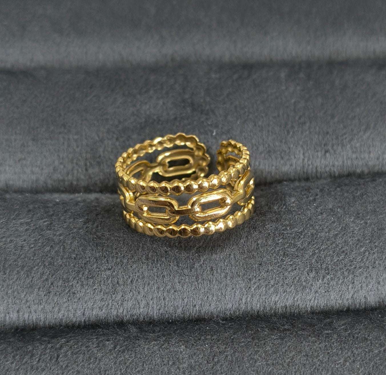 Antitarnish Golden Hollow Lock Chain Ring 18K Gold Plated