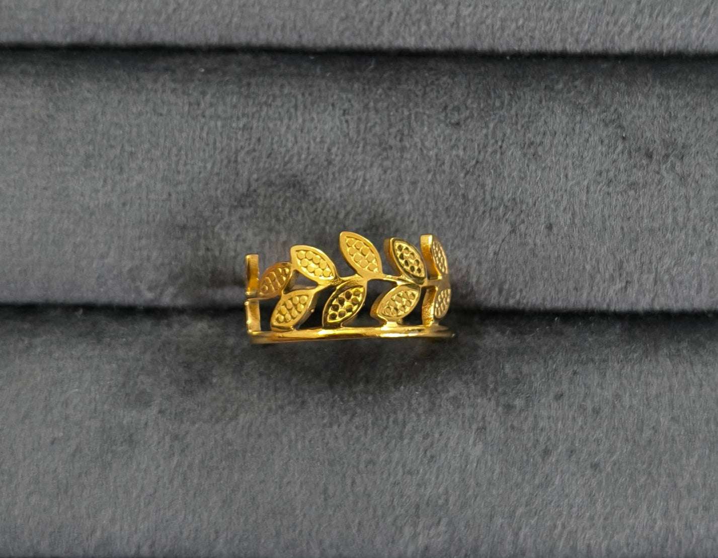 Antitarnish Golden Leaf Loop Ring 18K Gold Plated