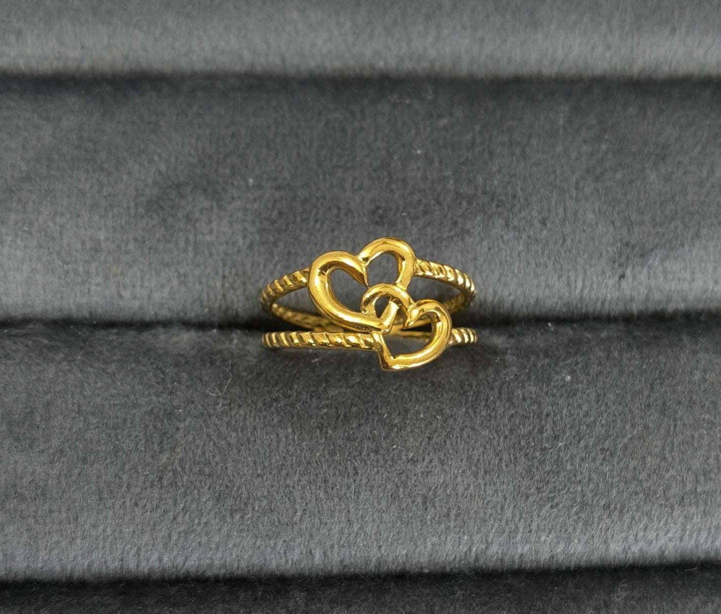 Antitarnish Golden Romantic Hearts Ring 18K Gold Plated