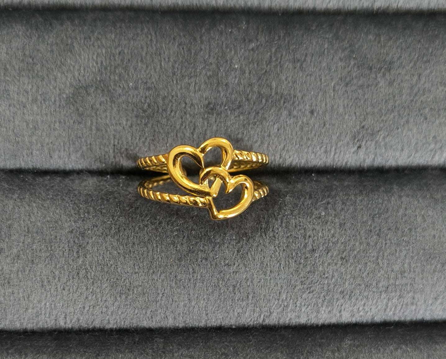 Antitarnish Golden Romantic Hearts Ring 18K Gold Plated