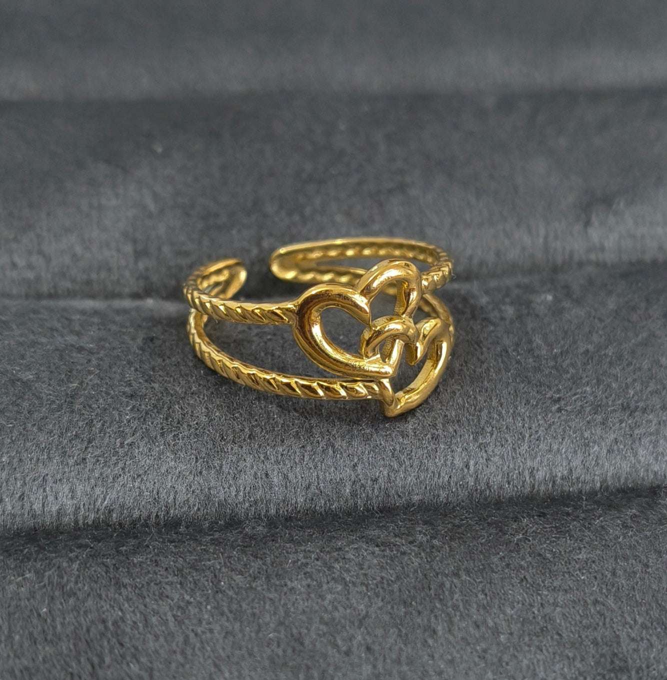 Antitarnish Golden Romantic Hearts Ring 18K Gold Plated
