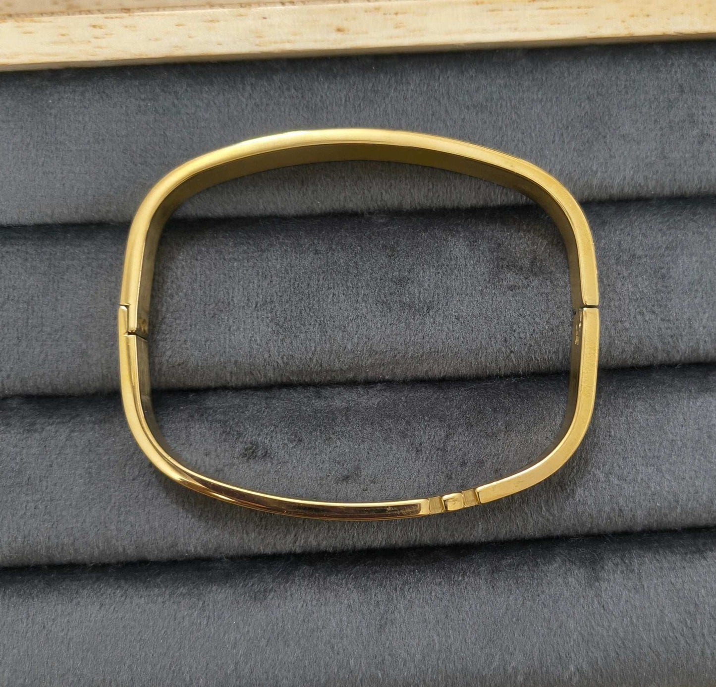 Antitarnish Men's Golden Love Quote 18K Gold Plated Bracelet