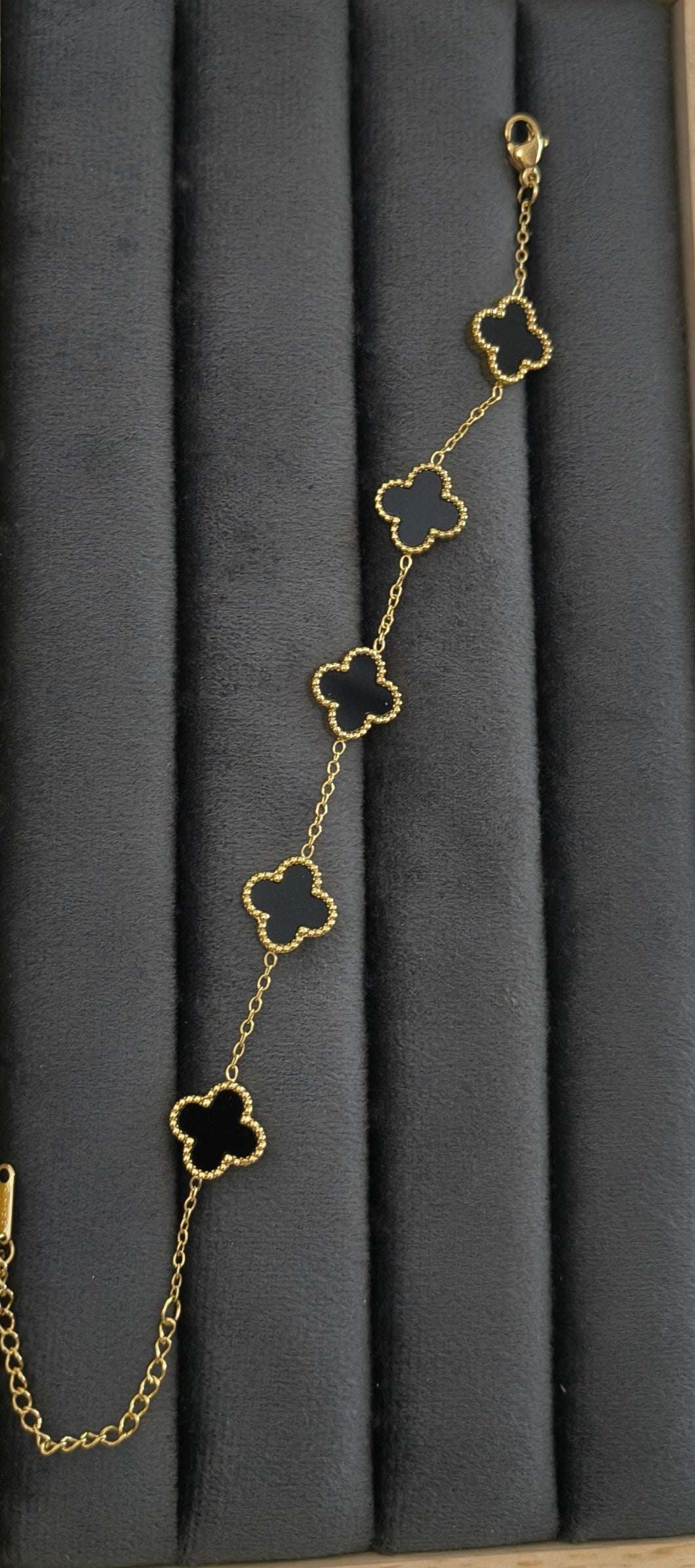 Antitarnish Reversible Black and White Clover Chain Bracelet