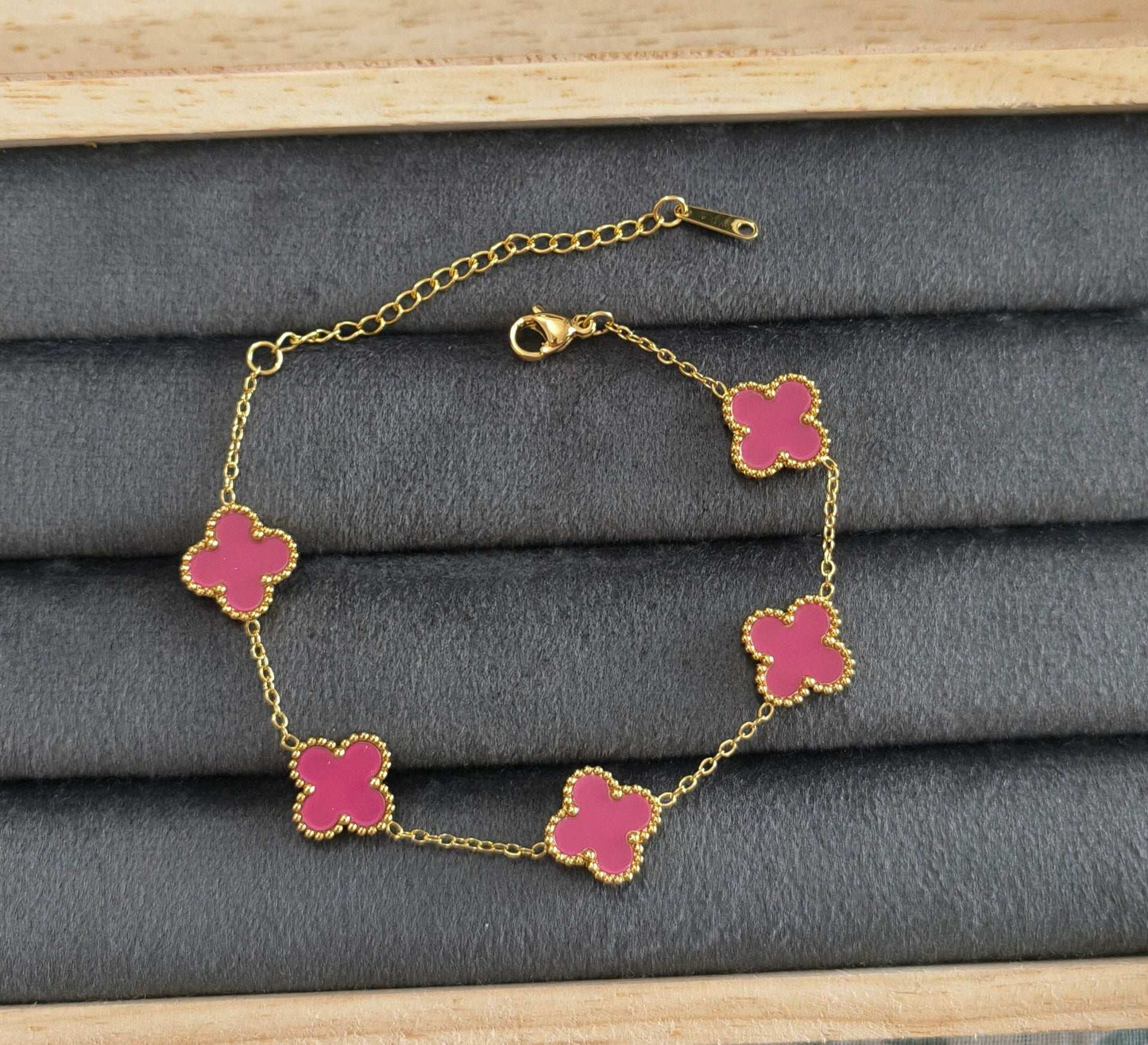 Antitarnish Reversible Dark Pink Clover Chain Bracelet
