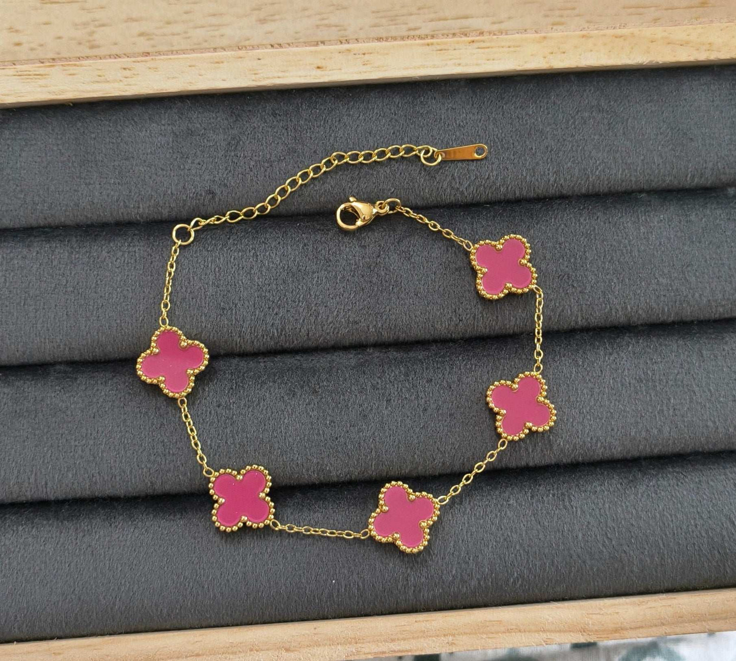 Antitarnish Reversible Dark Pink Clover Chain Bracelet