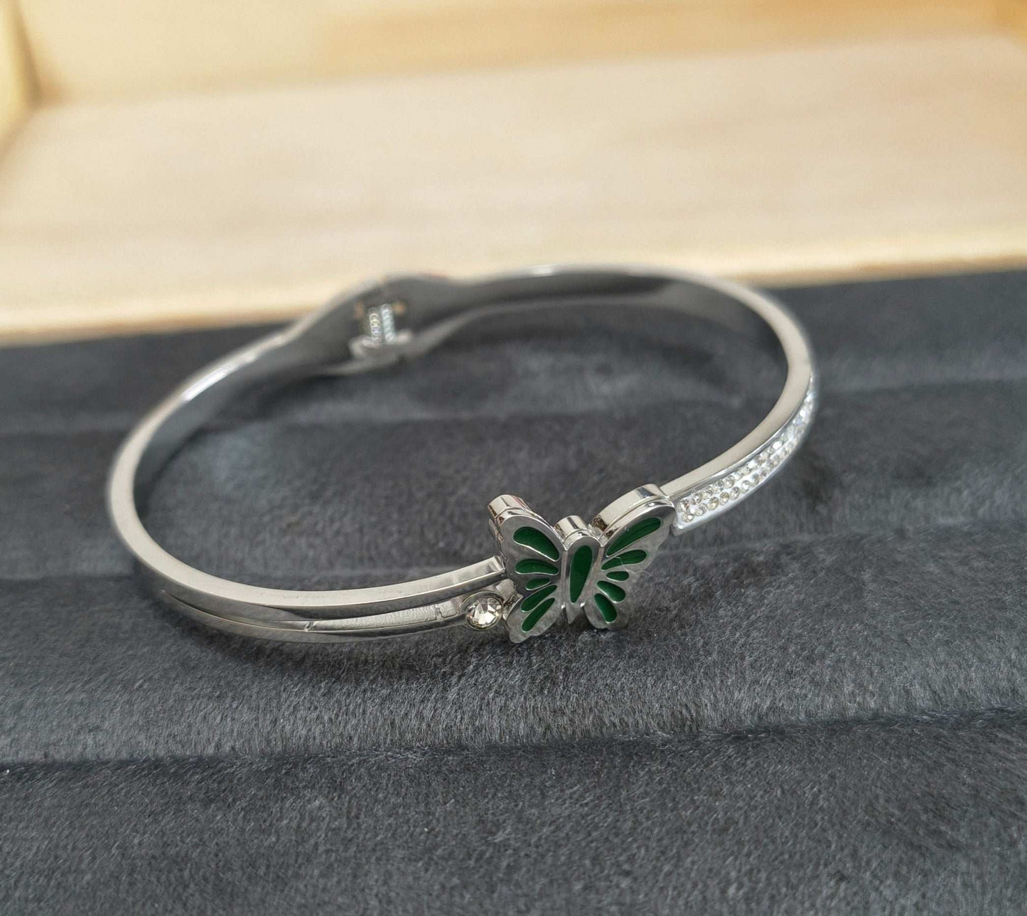 Antitarnish Silver Butterfly Emerald Green Charm Bracelet