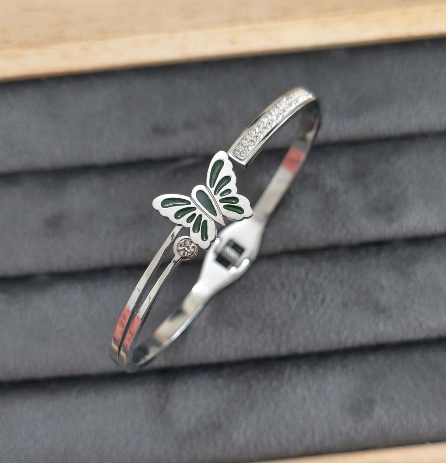 Antitarnish Silver Butterfly Emerald Green Charm Bracelet